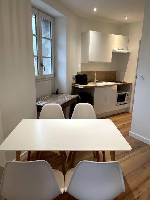 Plein Centre, Superbe 1er Etage *